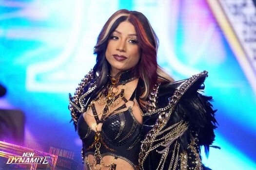 Full leaked Sasha banks private photo