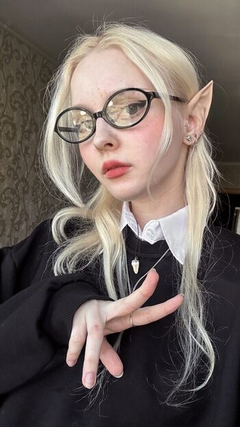 Full leaked Sasha gaier private photo