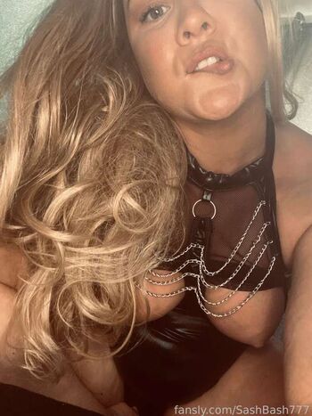 Full leaked Sashbash private onlyfans photo