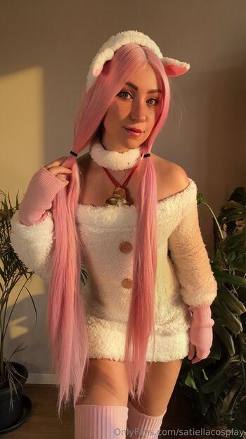 Satiella Cosplay