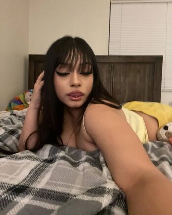 Full leaked Saucyysuzzy page private onlyfans photo