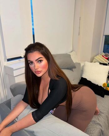 Full leaked Savala tee page private onlyfans photo