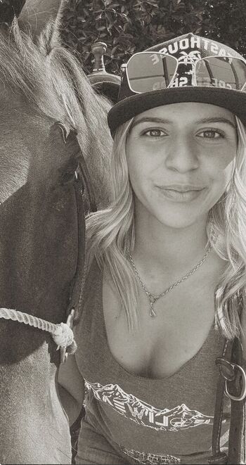 Full leaked Savana keune page private onlyfans photo