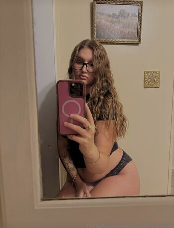 Full leaked Savanna gray private photo