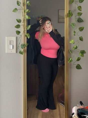 Full leaked Savannah private photo