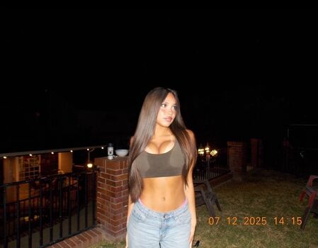 Full leaked Savannah toy private photo