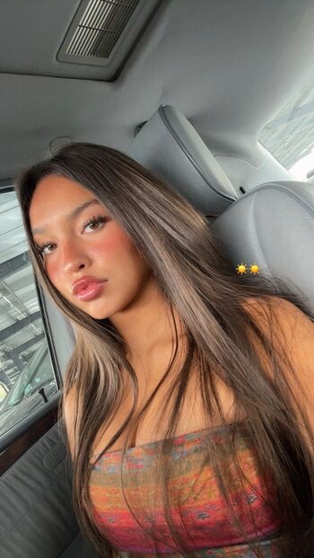 Full leaked Savannah toy private photo