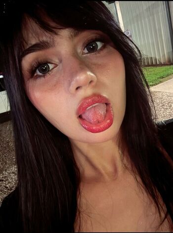 Full leaked Savannahhsplitt private photo