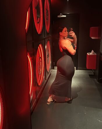 Full leaked Savvybanx private onlyfans photo