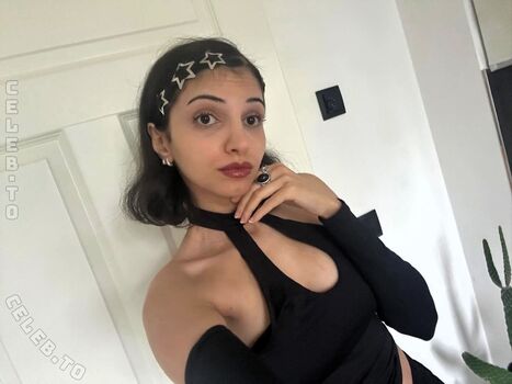 Full leaked Sawana private photo