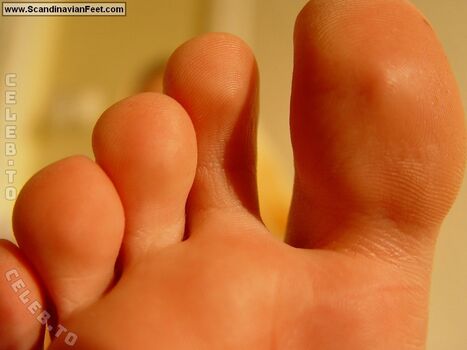 Scandinavian Feet