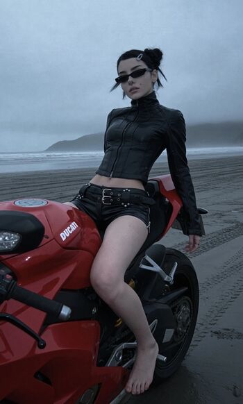 Full leaked Scarxvamp private photo