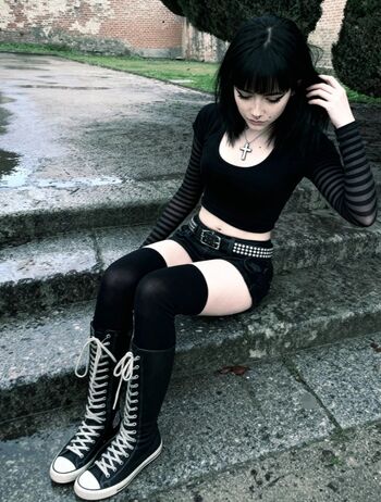 Full leaked Scarxvamp private photo