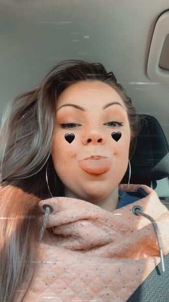 Full leaked Schatzie private onlyfans photo