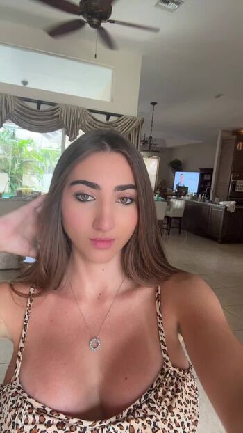 Full leaked Schylar vixen private photo