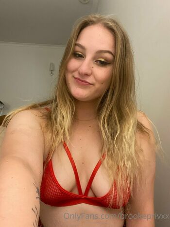 Full leaked Secretangelbrooke private onlyfans photo