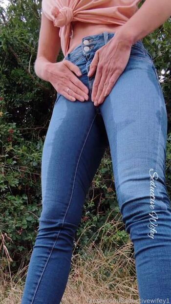 Full leaked Seductivewifey private photo