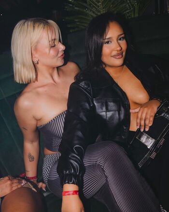 Full leaked See through private photo