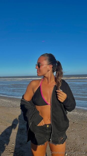 Full leaked Seinyma private onlyfans photo