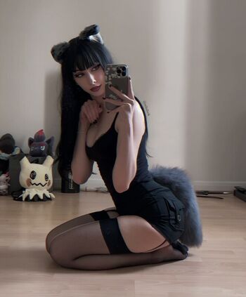 Full leaked Selebunni page private photo