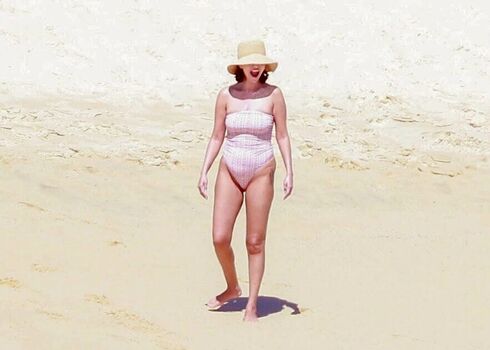 Full leaked Selena gomez  page private onlyfans photo