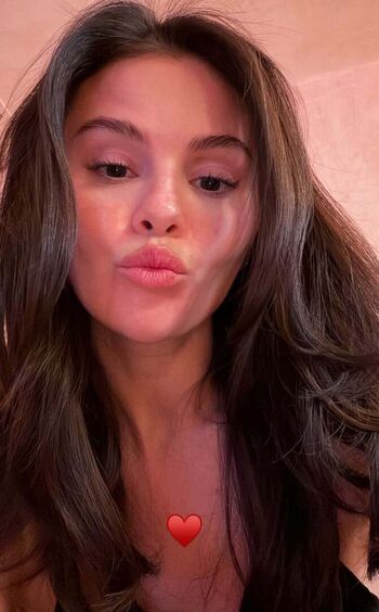 Full leaked Selena gomez  page private onlyfans photo