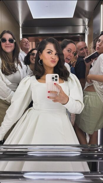 Full leaked Selena gomez  page private onlyfans photo