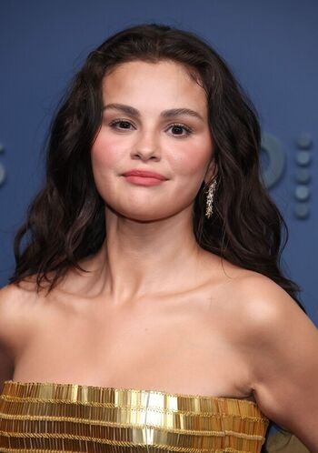 Full leaked Selena gomez page private photo