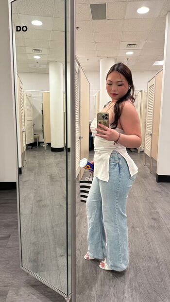 Full leaked Selena lee private onlyfans photo