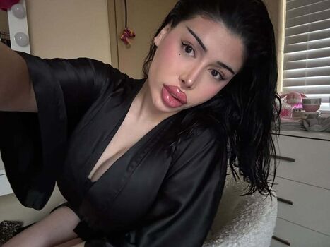 Full leaked Selenaamontoyaa private onlyfans photo