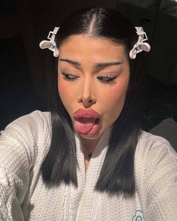 Full leaked Selenaamontoyaa private onlyfans photo