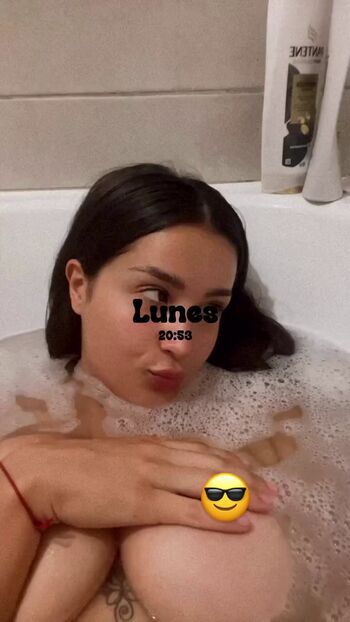 Full leaked Seleneitor private photo