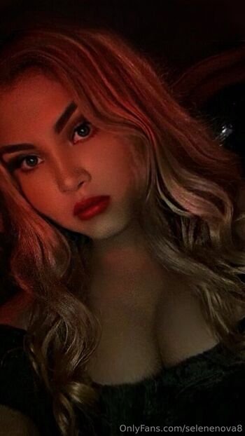 Full leaked Selenenova private photo