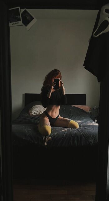 Full leaked Selenophiliaa private onlyfans photo