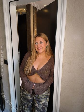 Full leaked Selfiesandra private photo