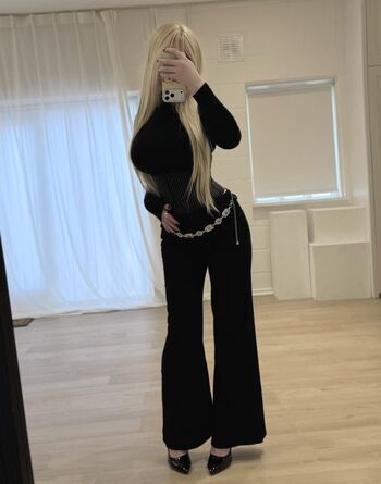 Full leaked Sellenelle private photo