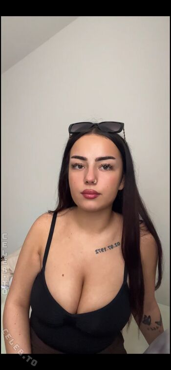 Full leaked Seloo private photo