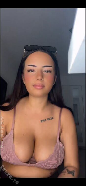 Full leaked Seloo private photo