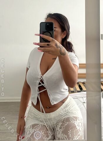 Full leaked Seloo private photo