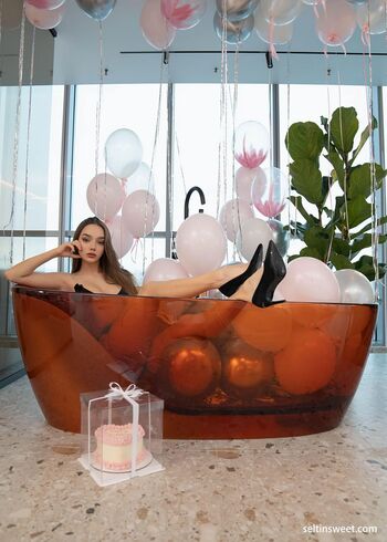 Full leaked Selti  page private onlyfans photo