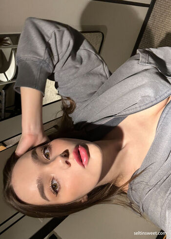 Full leaked Selti private photo