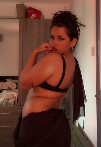 Full leaked Senoritasara private onlyfans photo
