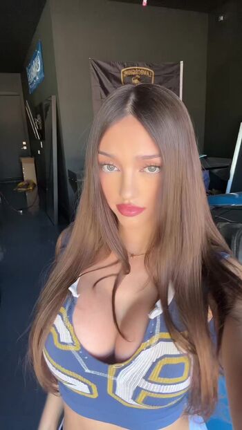 Full leaked Senyahardin private photo