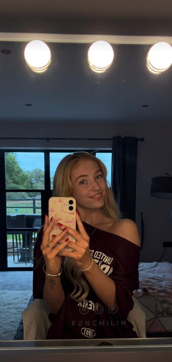 Full leaked Serenasmithhh page private onlyfans photo