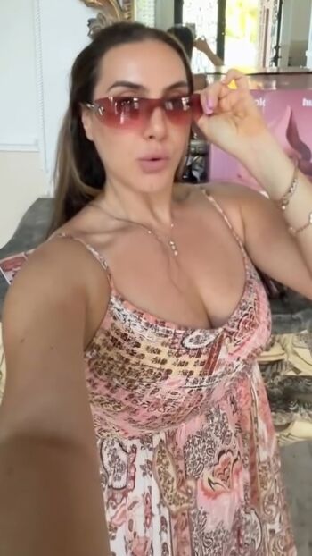 Full leaked Serene hesri private photo