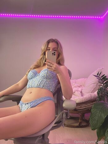 Full leaked Sessis page private onlyfans photo