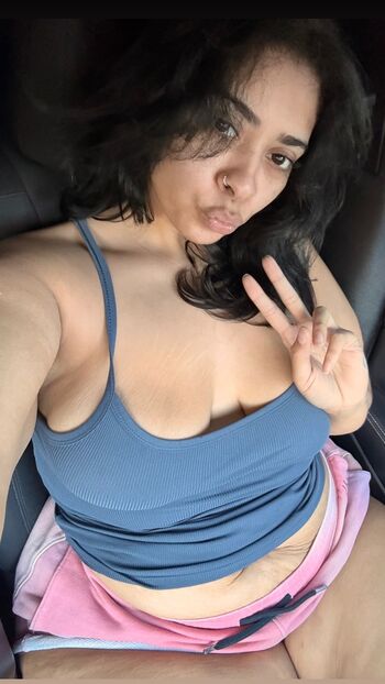 SessyyMarieee