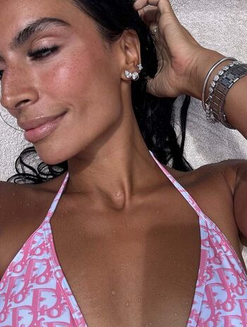 Full leaked Sevdaliza page private photo