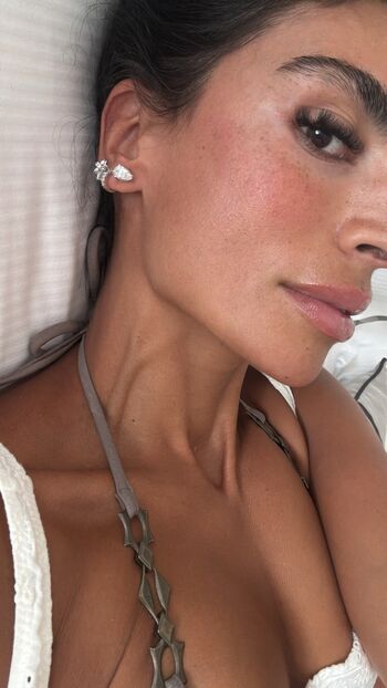 Full leaked Sevdaliza page private photo