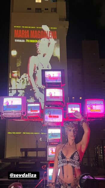 Full leaked Sevdaliza page private photo